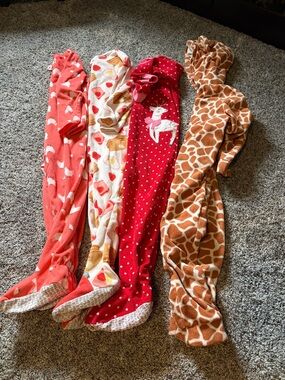 5T Carter's Red Reindeer Hooded Fleece One-Piece Pajamas with Polka Dots